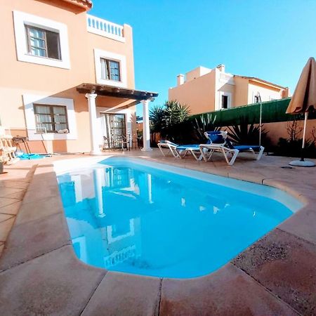 A Casa Di Ilaria Hostel Corralejo Exterior photo