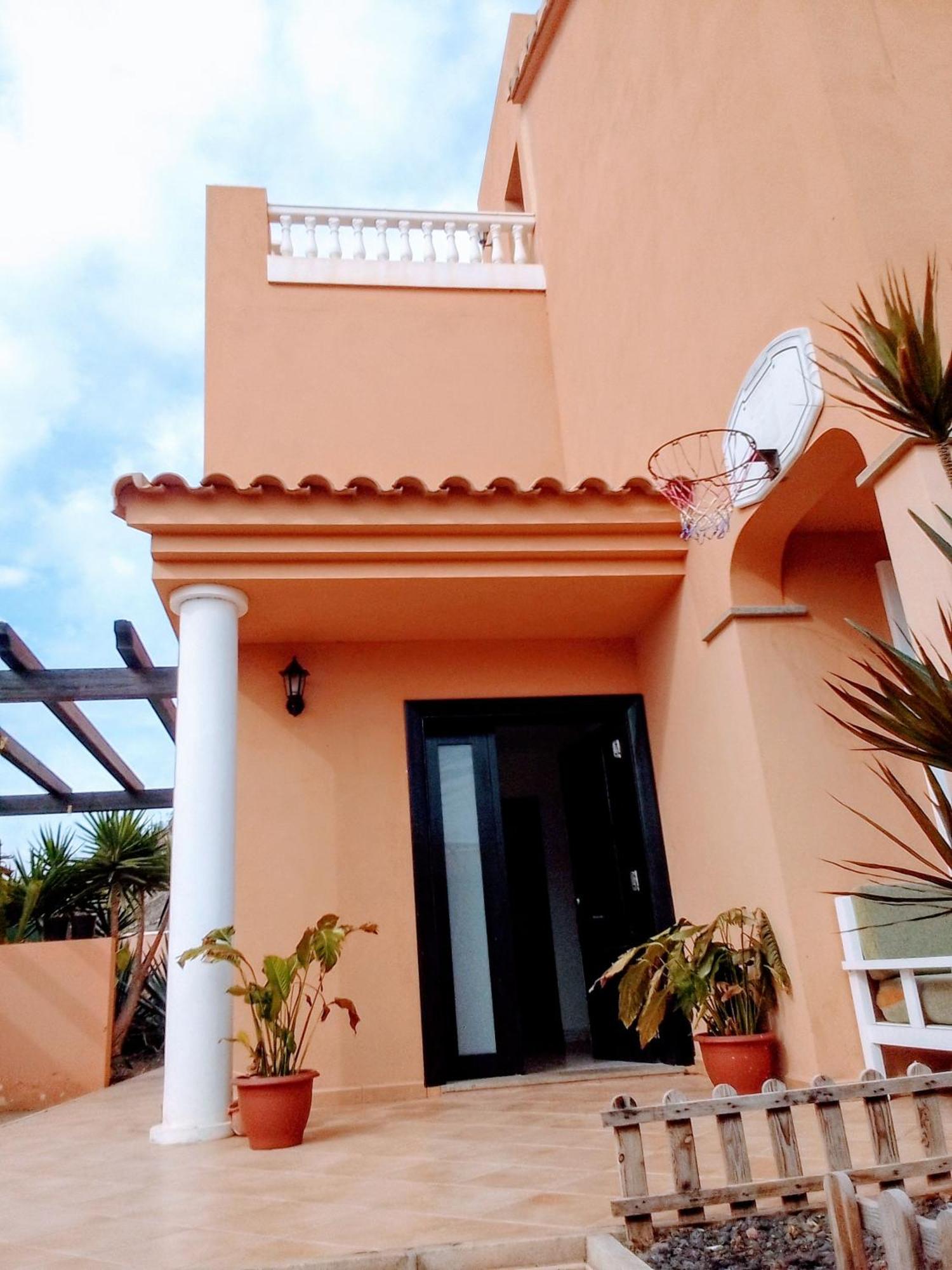A Casa Di Ilaria Hostel Corralejo Exterior photo